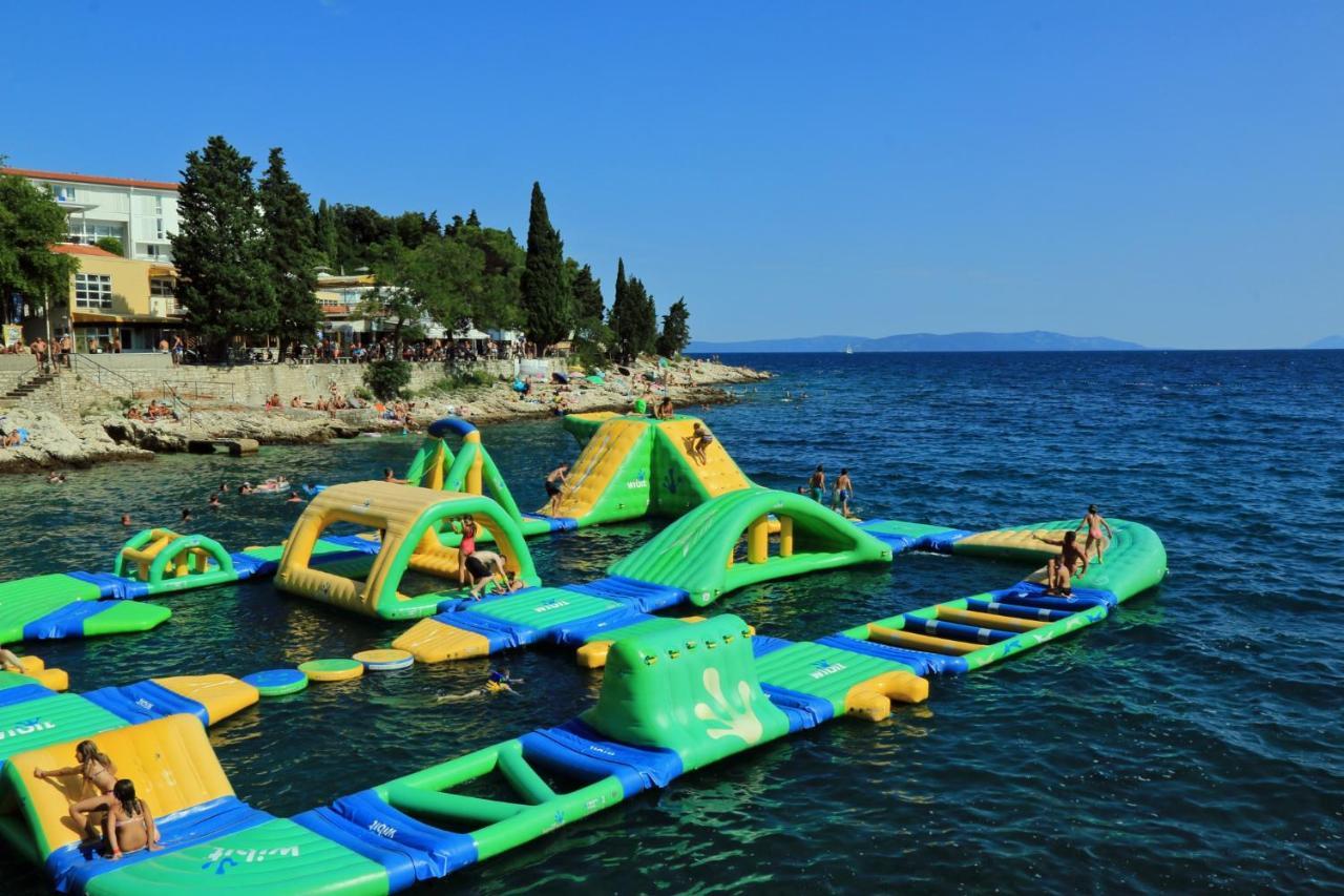 Apartments With A Parking Space Rabac, Labin - 7429 ภายนอก รูปภาพ