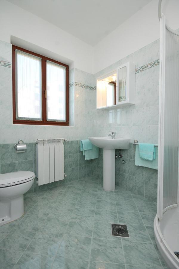 Apartments With A Parking Space Rabac, Labin - 7429 ภายนอก รูปภาพ