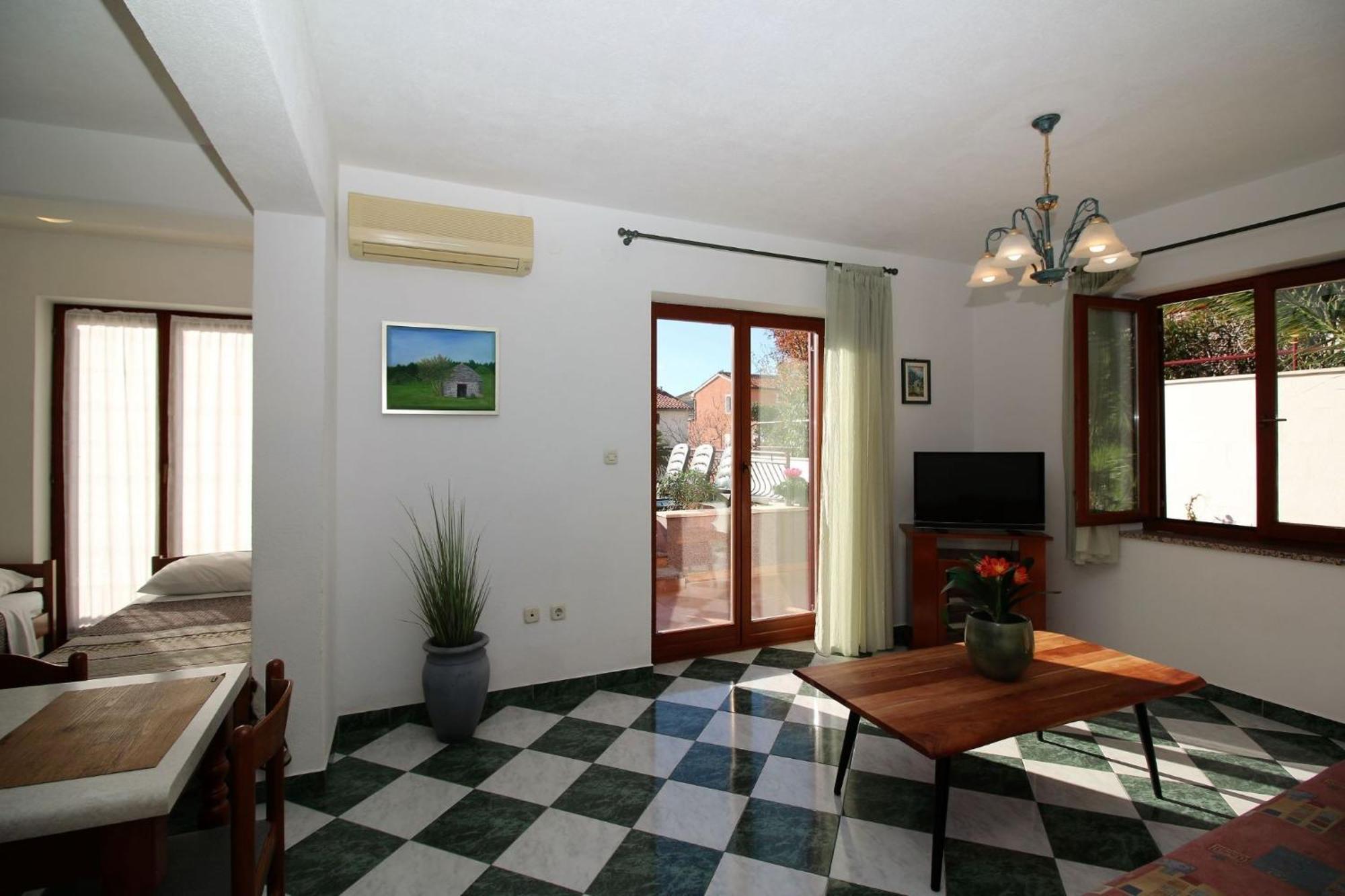Apartments With A Parking Space Rabac, Labin - 7429 ภายนอก รูปภาพ
